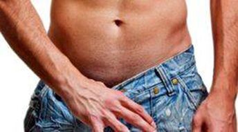 Allenamento con i pesi per l'ingrandimento del pene