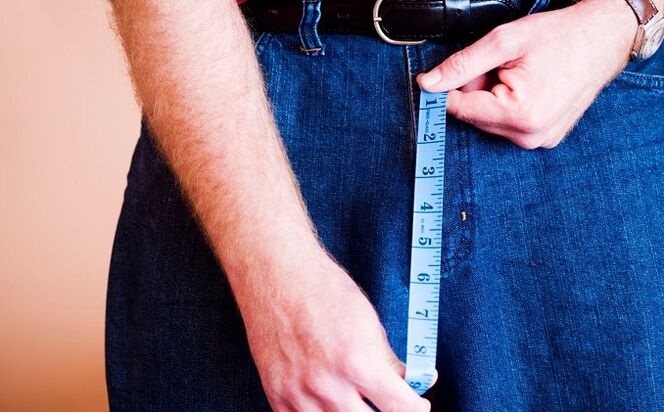 misurazione del pene prima dell'ingrandimento